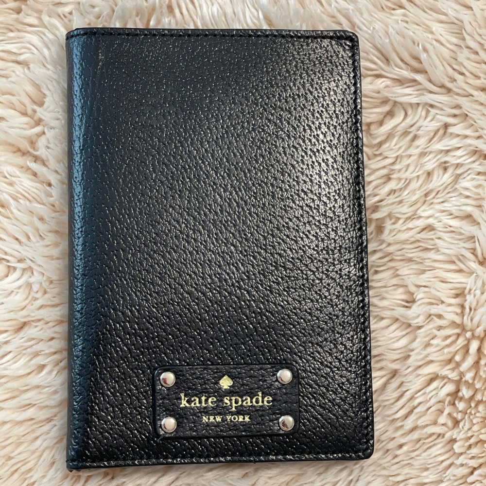 Like New Kate Spade passport holder